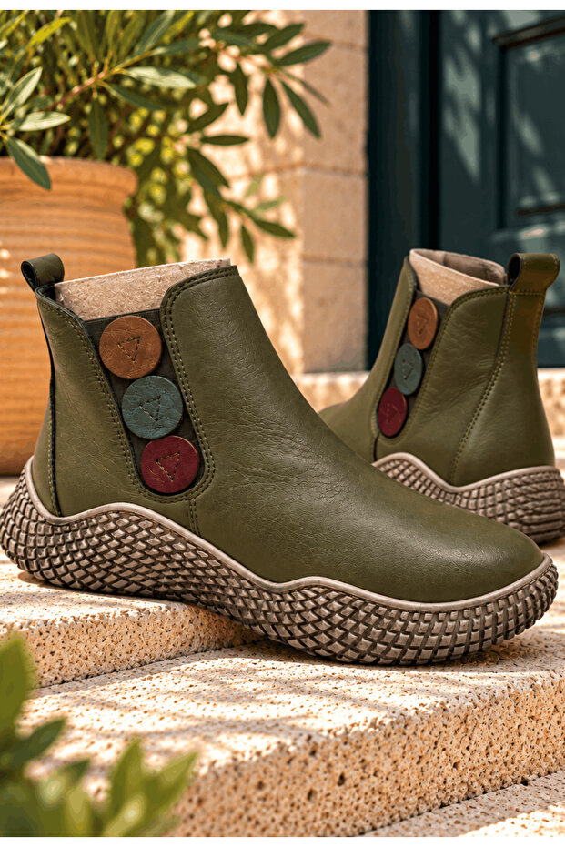 Genuine Leather 3-Button Detailed Boots Model Name: Anthea