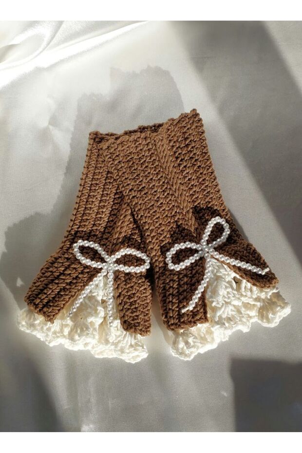 Women's Winter Gloves & Arm Warmers Models | Stylish and Elegant Hand and Wrist Accessories