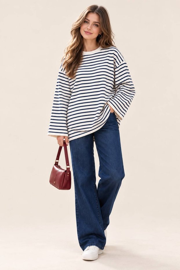 Women's Striped Oversize Crew Neck Sweatshirt