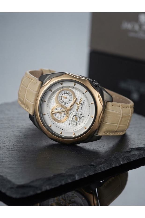 Royal Sand (Reflects the Elegant Texture of the Leather Strap in Cream/Beige Tones)