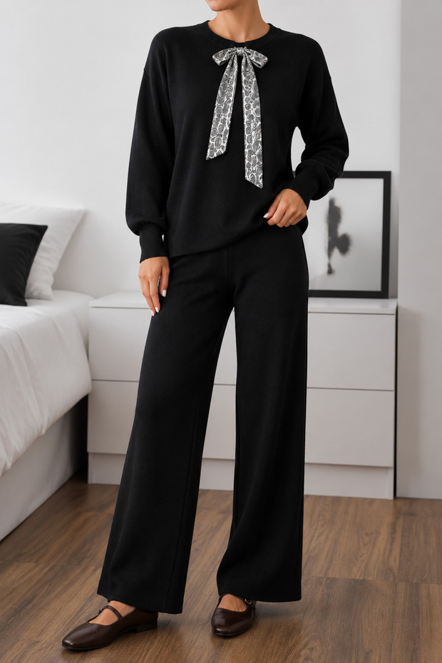 Women's Sporty and Stylish Scarf Detailed Knitwear Double Set