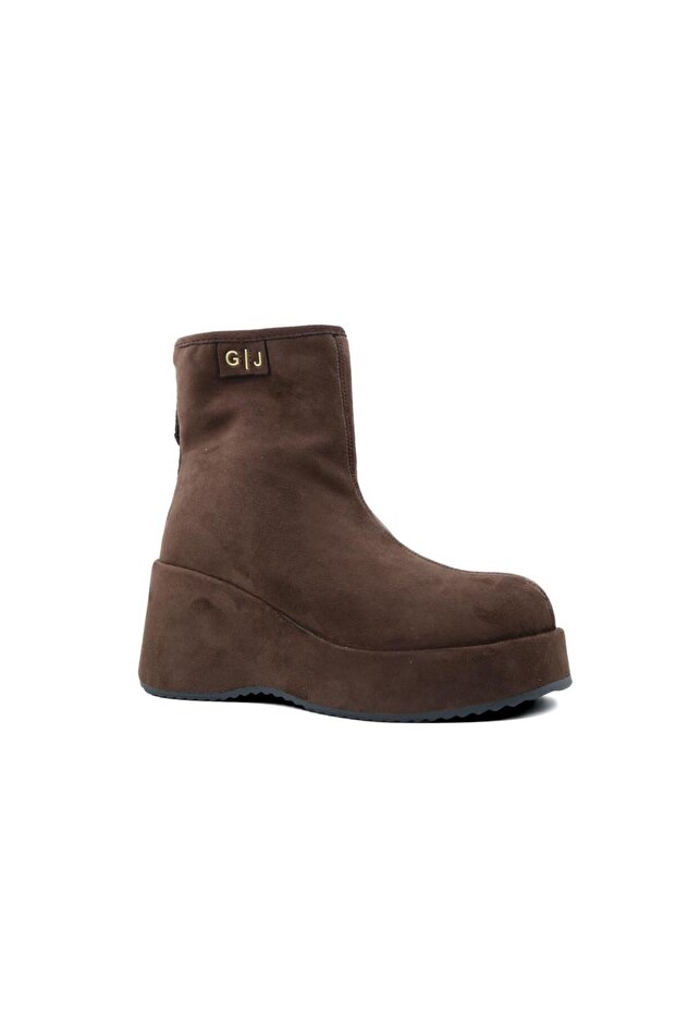 26K434 Brown Women's Boots