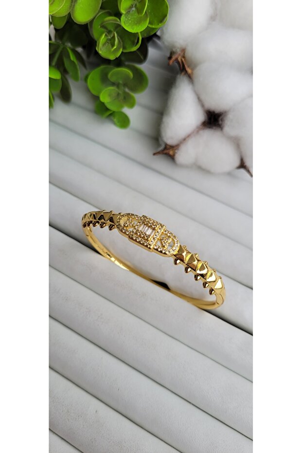 Vip Special Series Zircon Stone Pyramid Steel Handcuffs
