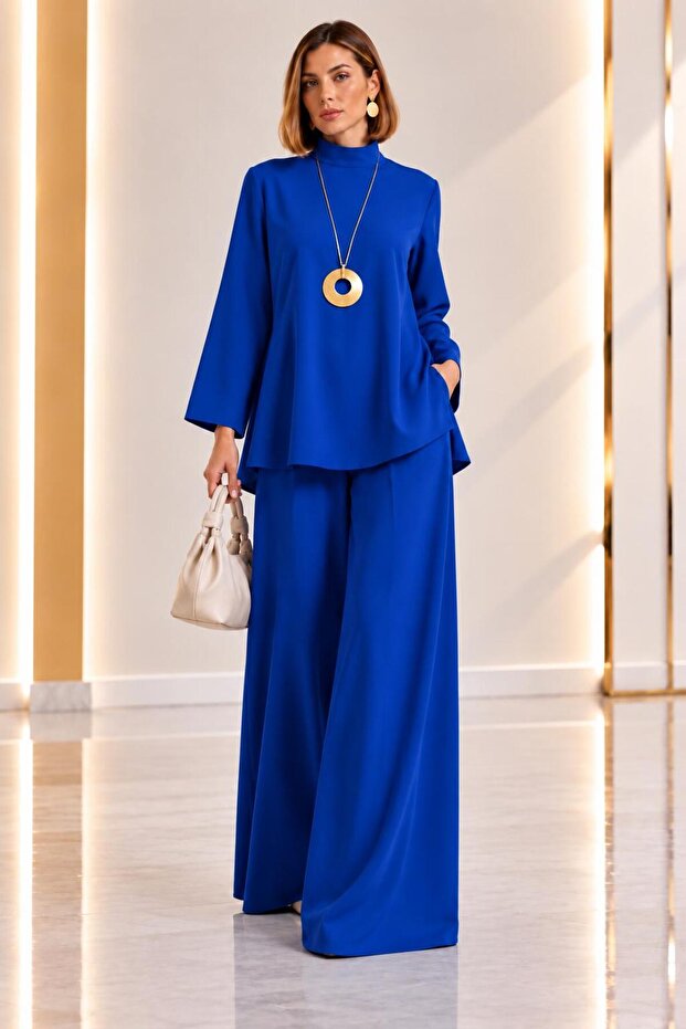 Blouse with Side Slits and Slit Detail & Wide-Legged Trousers Bottom Top Crepe Set Cou-116