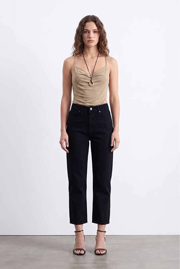 Women's High Waist Mom Fit Black Jean Pants Straight Leg