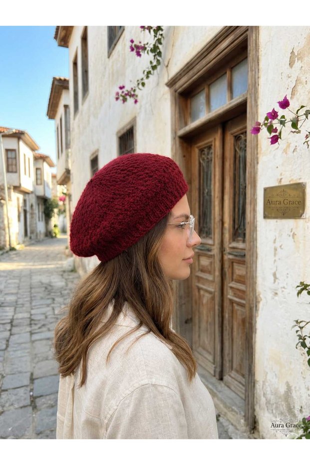 Women's Knitted Painter Hat Basket Weave Soft Textured French Beret Trend Style