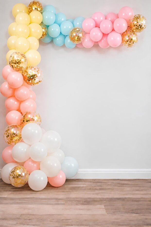 Mixed Macarons, Gold Confetti Balloon Chain Set Concept 7