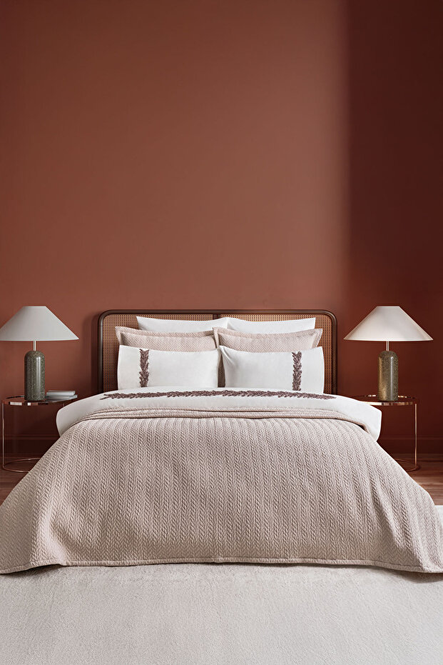 Naomi 9 Piece Duvet Cover Bedding Set Beige