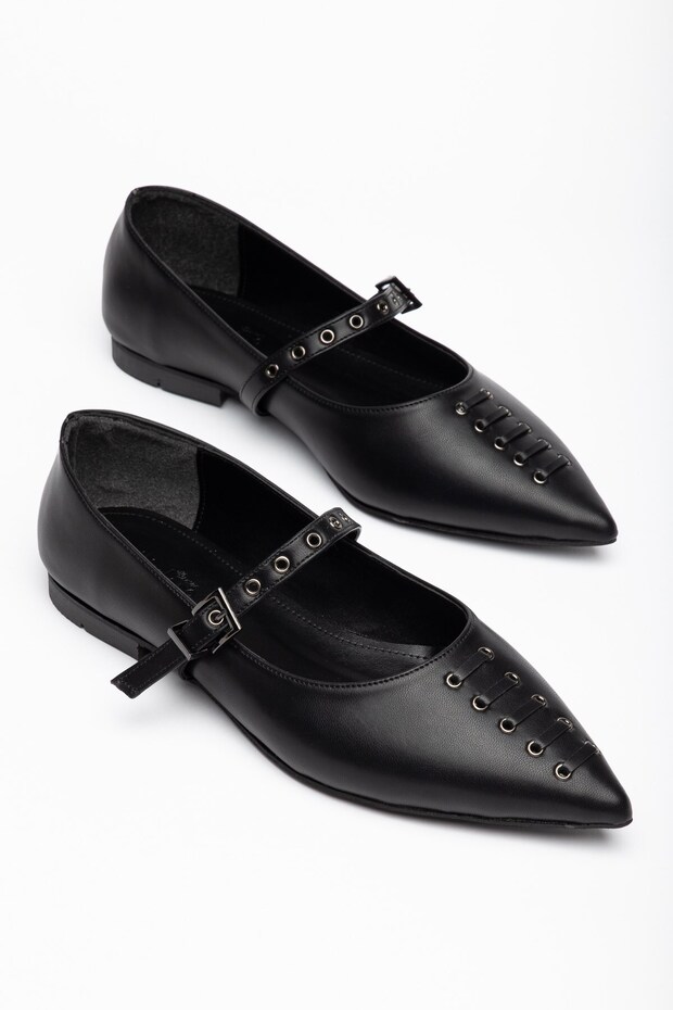 Large Size Badin Babet Black Pointed Toe Shoes with Capsule Accessories