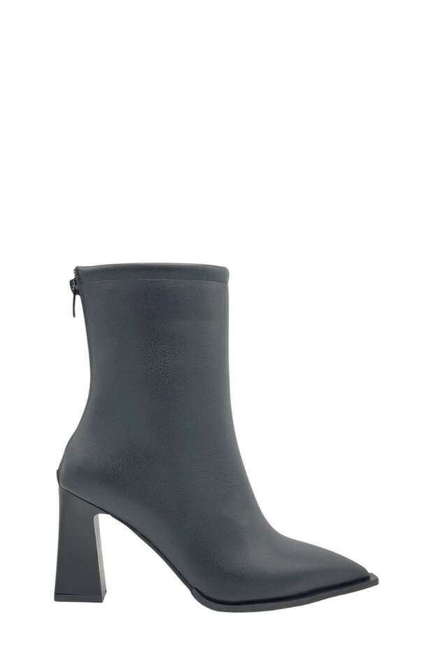 Black Leather Pointed Toe Heeled Women's Boots (051 260210)