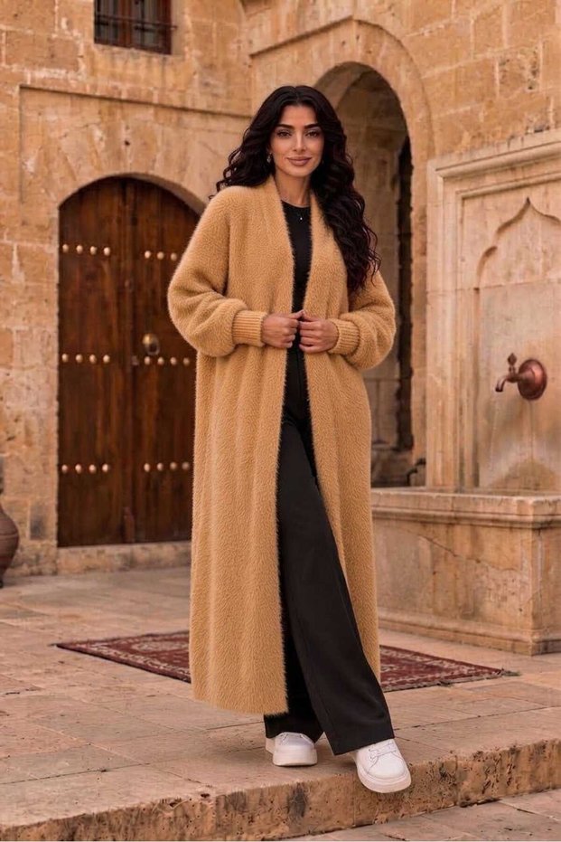 Women's oversized beard knit long cardigan