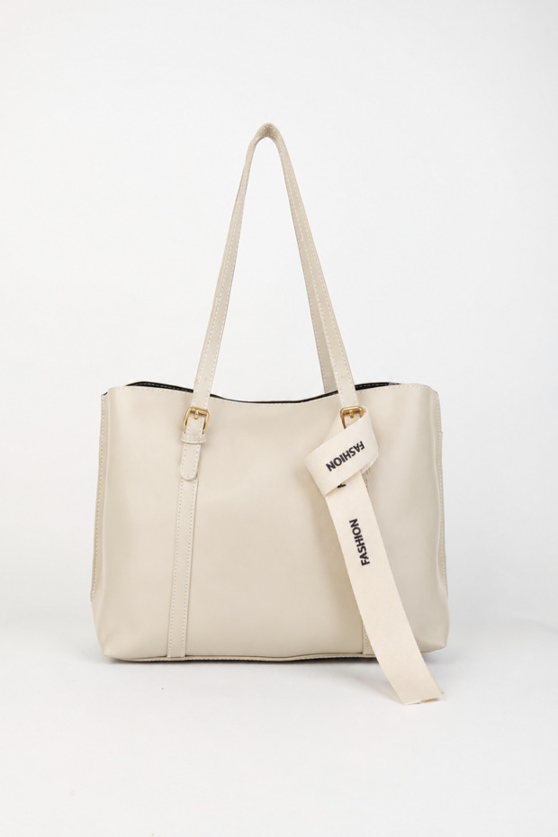 Women's Cream Medium-Sized Faux Leather Hand and Shoulder Bag with Snap and Zipper Closure