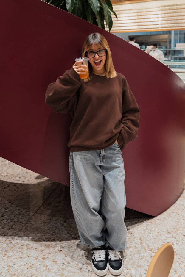Women's Brown Sweatshirt 3-Thread Ribbed Crew Neck