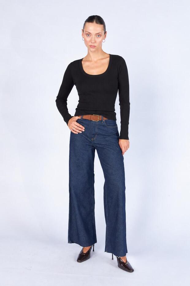 Women's Black Open Collar Long Sleeve Ribbed Bodysuit