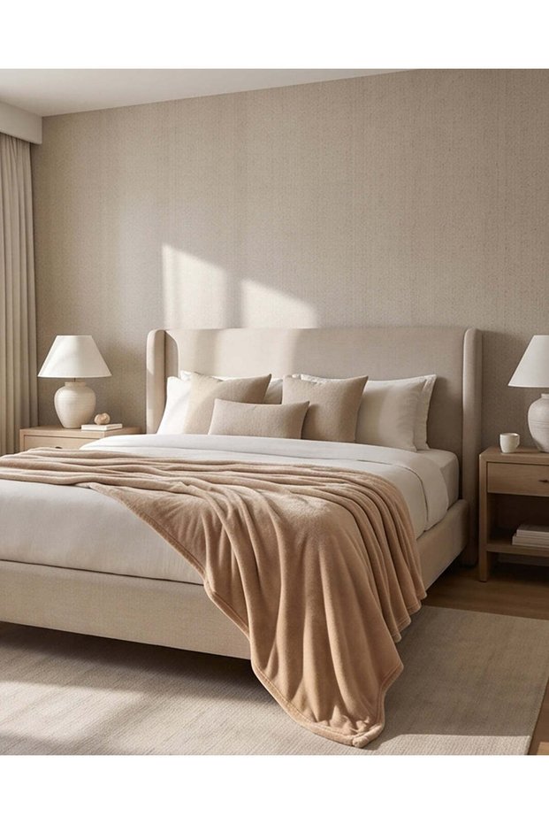 Beige Flannel Blanket 200 × 220 cm