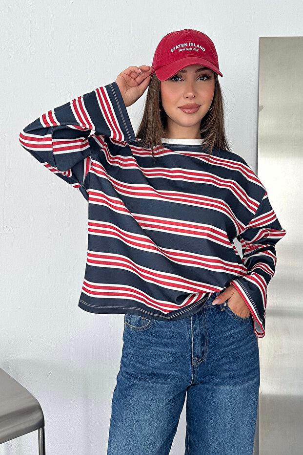 Women's Striped Crew Neck Long Sleeve Oversize Sweatshirt