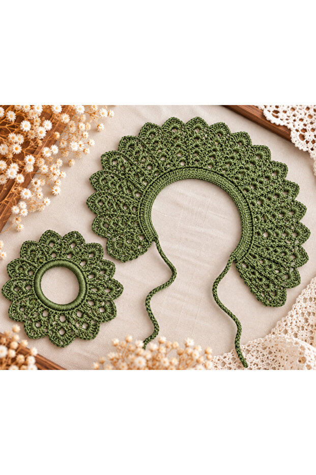 Knitted Children's Collar and Hairpin