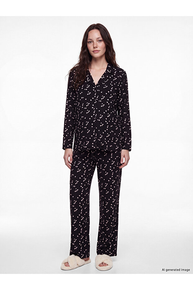 Esvab • Modern & Distinctive Shirt Roba Collar Heart Printed Maternity Pajama Set