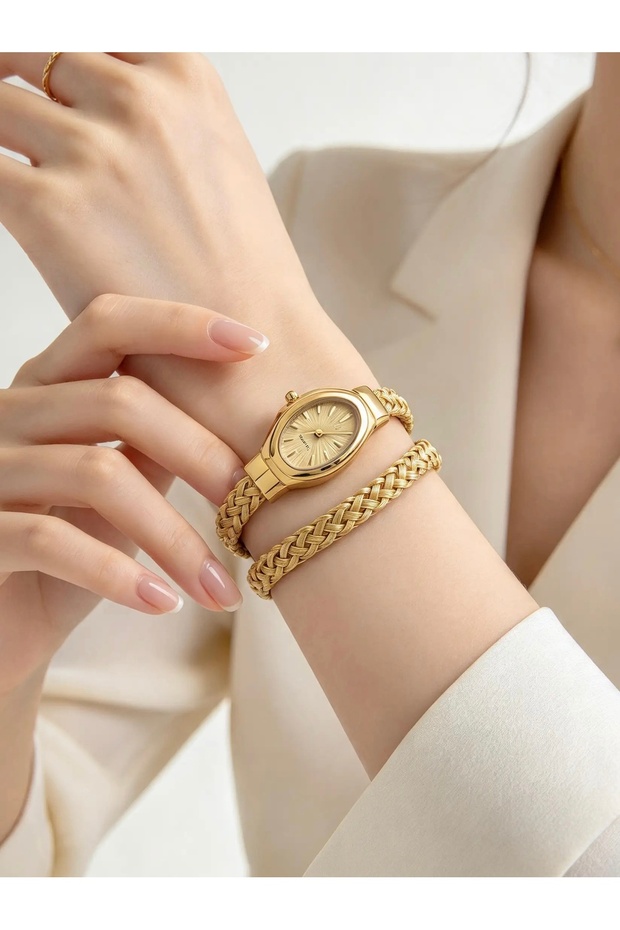 -Miler-(Gold Color) Snake Model Women Wrist Watch