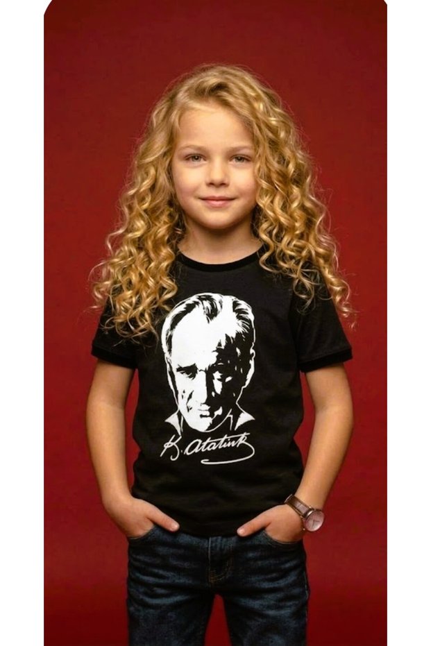 K.Atatürk' Lü Children's T-Shirt