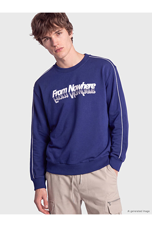 Esvab • Modern & Distinctive Zero Roba Collar Printed Sweatshirt