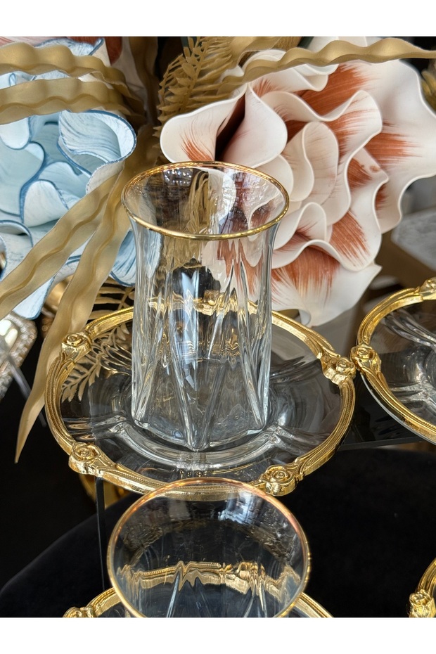 12 Piece 6 Person Crystal Glass Metal Casting Circular Tea Set