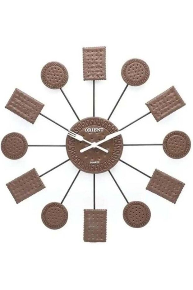 DAY TO DAY Orient Round And Square Cookie Biscuit Themed Wall Clock With Fork And Knife As Hand 15X