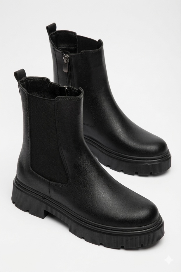 Women's Black Leather Chelsea Boots Thick Soled Zippered Winter Casual Stylish Boots 77