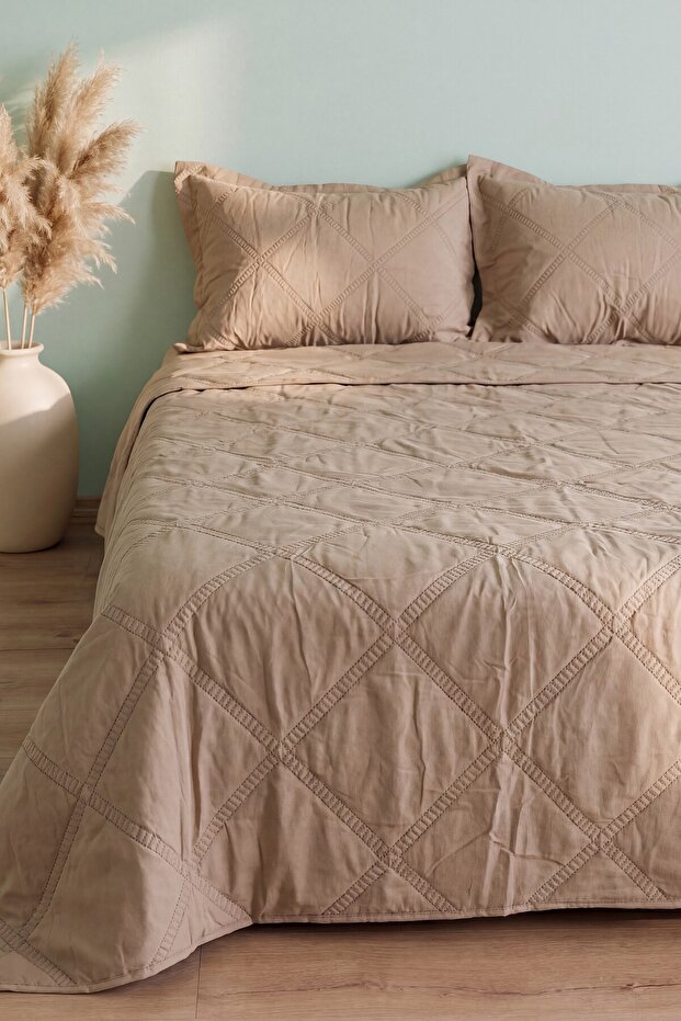 Serra Tila Beige Double Bedspread Set – 3 Pieces