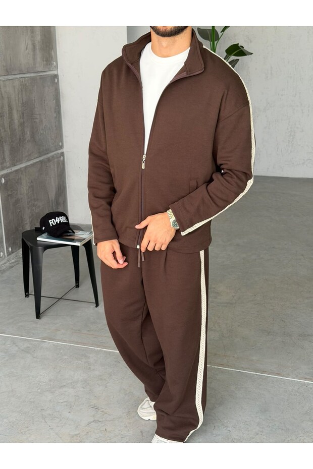 Knitted Stripe Detailed Zippered Suit Brown