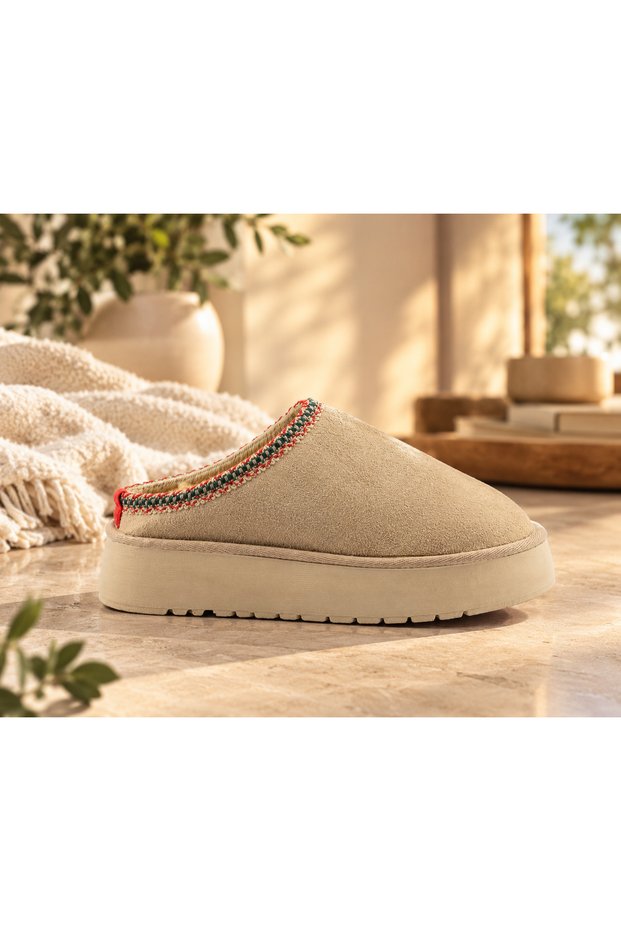 Women's Platform Beige Slippers with Fur Inside 9000-103