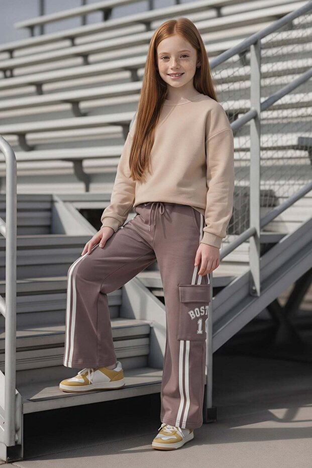Girls' Sweatpants with Side Stripes and Cargo Pockets