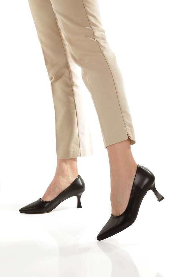 Black Matte Stiletto Short Goblet Heeled Shoes - Kandy
