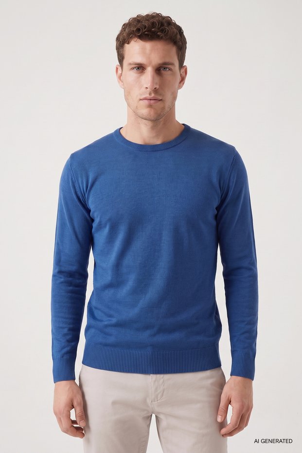 Blauer Pilling-Strickpullover mit Rundhalsausschnitt und regulärer Passform
