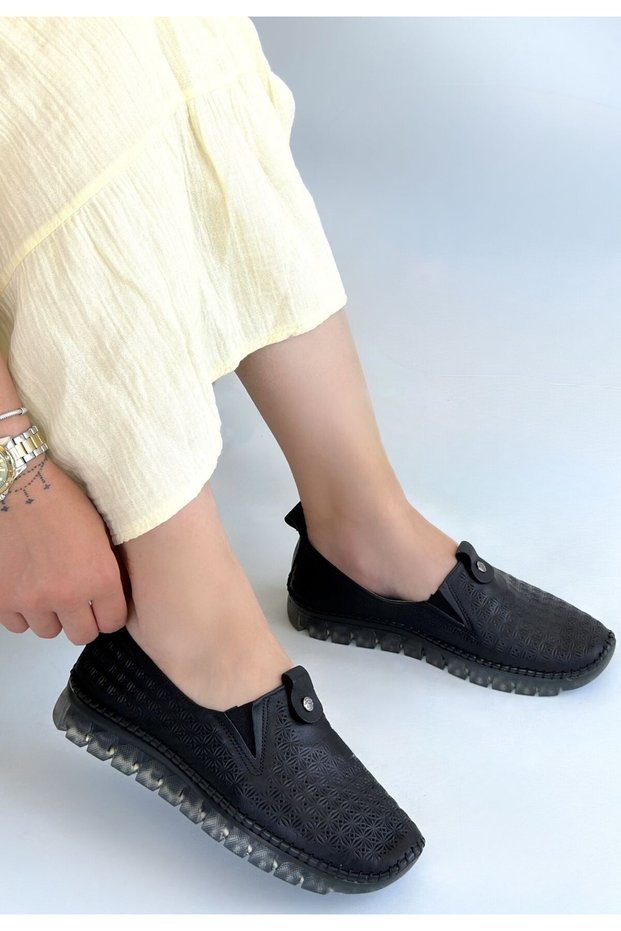 Wens Black Genuine Leather Sports Shoes