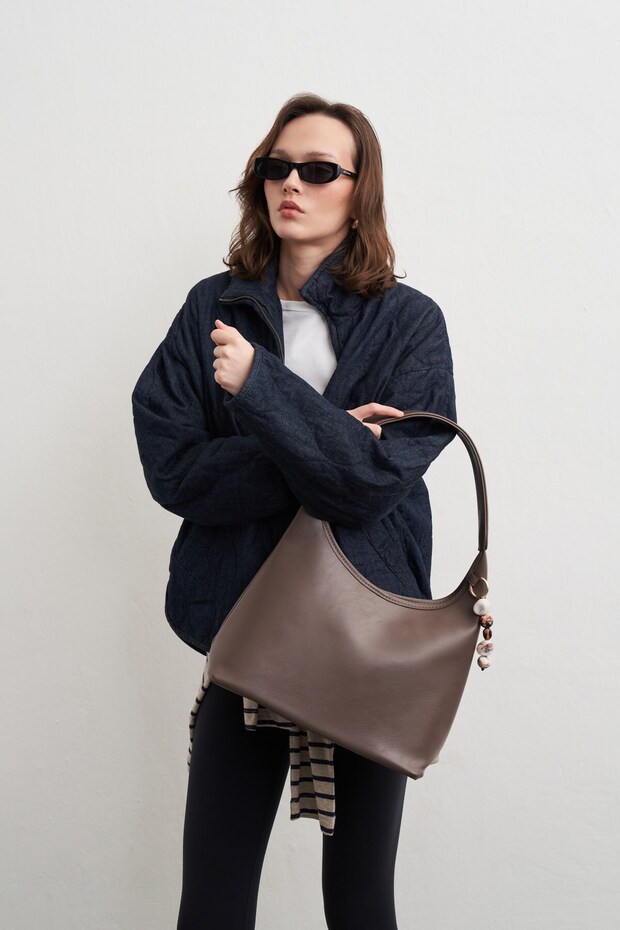 Rffia Charmlı Casual Shoulder Bag Mink