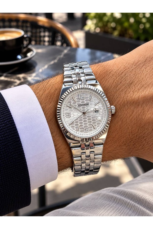 Coliseum Round Classic Metal Men's Wristwatch