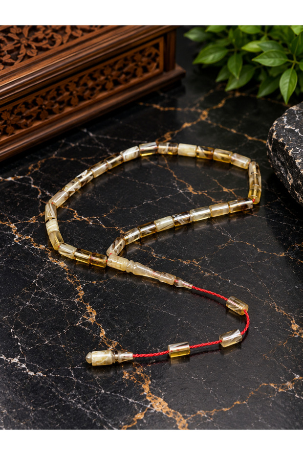 Cut-To-Length Amber Prayer Beads with Varied Tightening Patterns