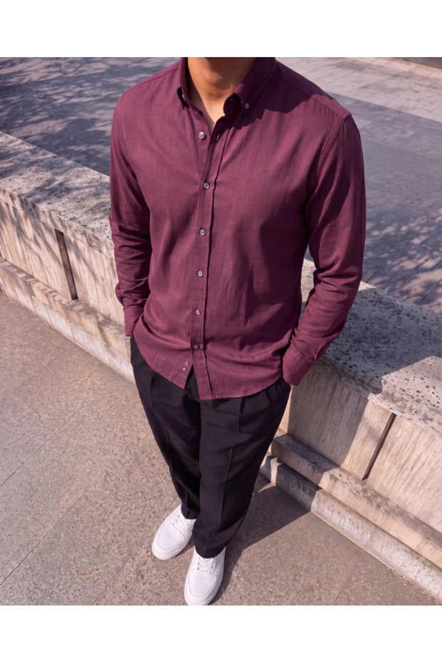 Men's standard fit gabardine fabric long sleeve shirt