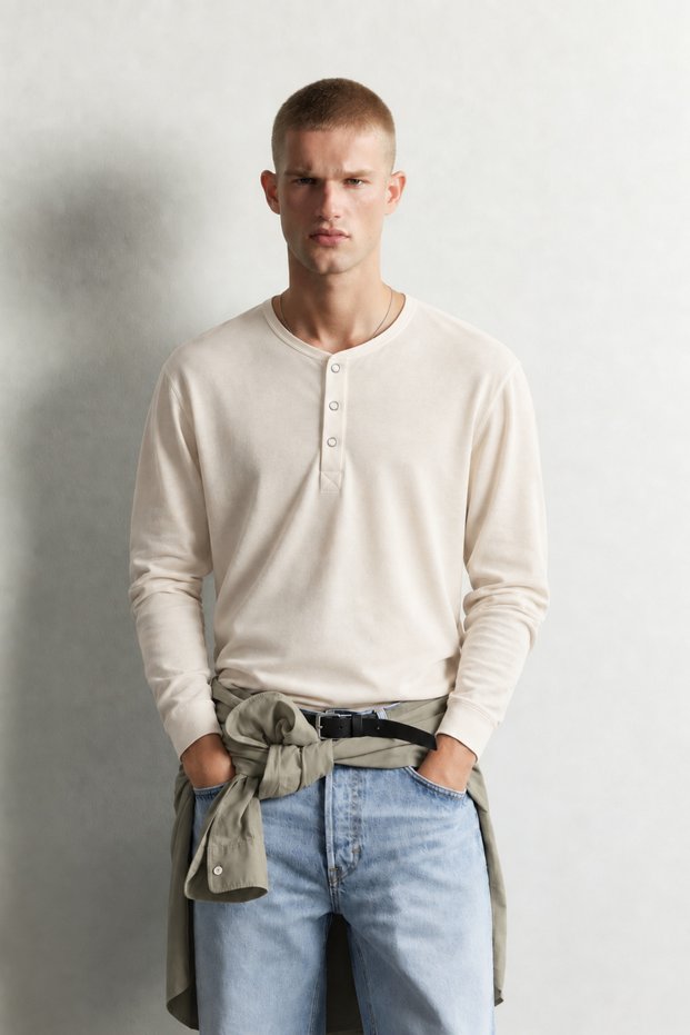 Men's Oversize Henley Collar Sweatshirt with Snap Detail