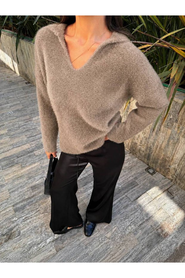 V-Neck Bearded Oversized Sweater