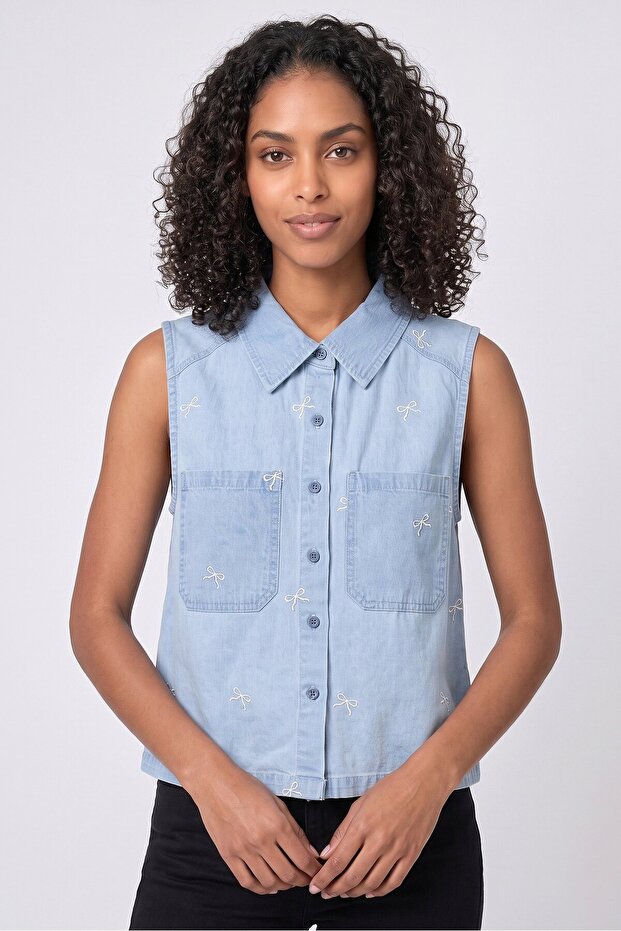Women Pointed Collar Sleeveless Embroidered Tank Top, Light Blue