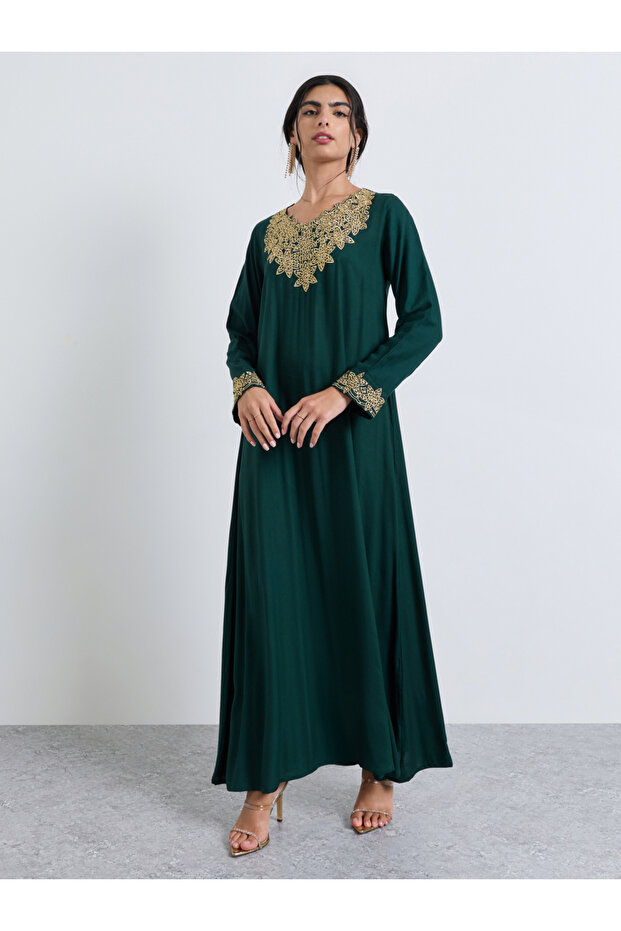 Green Thread Embroidery V Neck Jalabiya