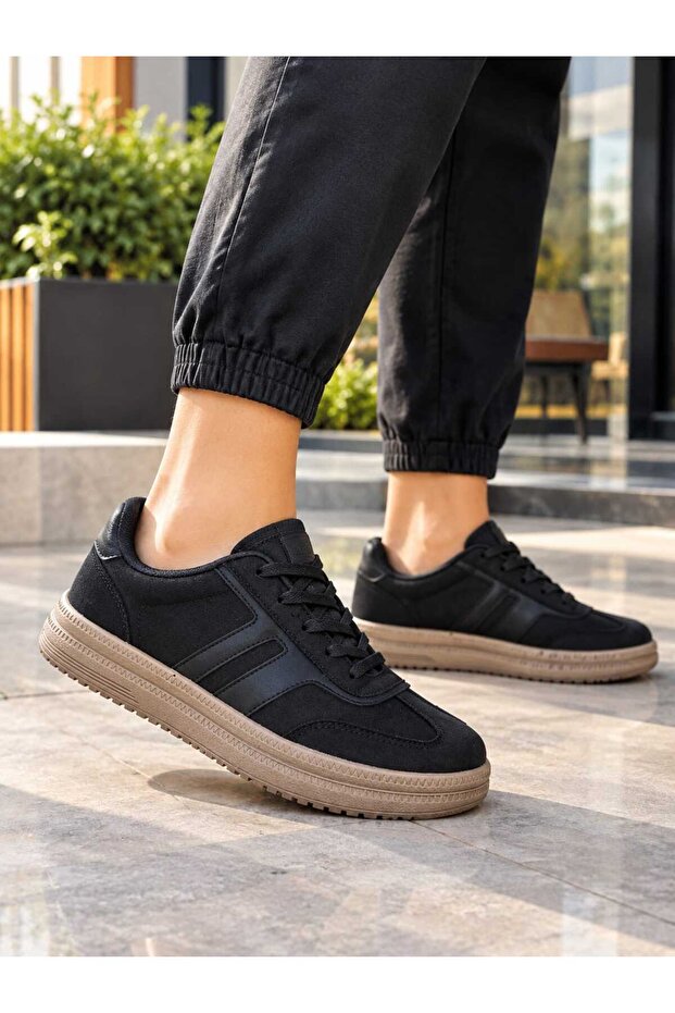 Women's Suede Sneaker Shoes Suitable for Daily Use