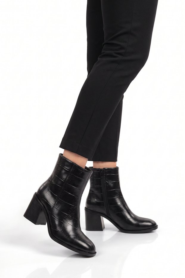 Black Crocodile Zippered Stylish Comfortable Women's Office Event Daily Heeled Boots 655624