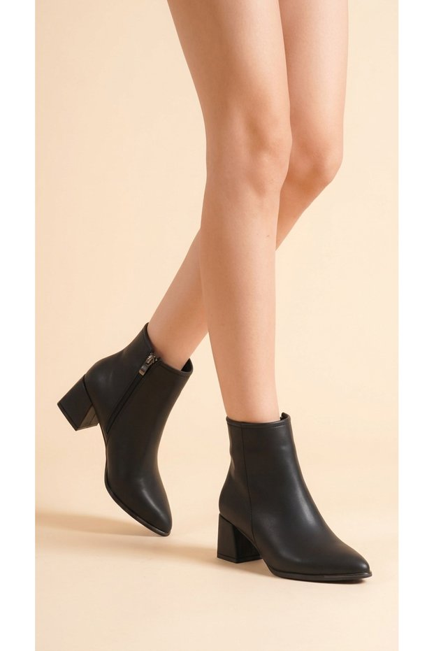Pointed Toe Leather Look Leather Front Metal Detailed Zippered Short Simple Classic Boots Bootie