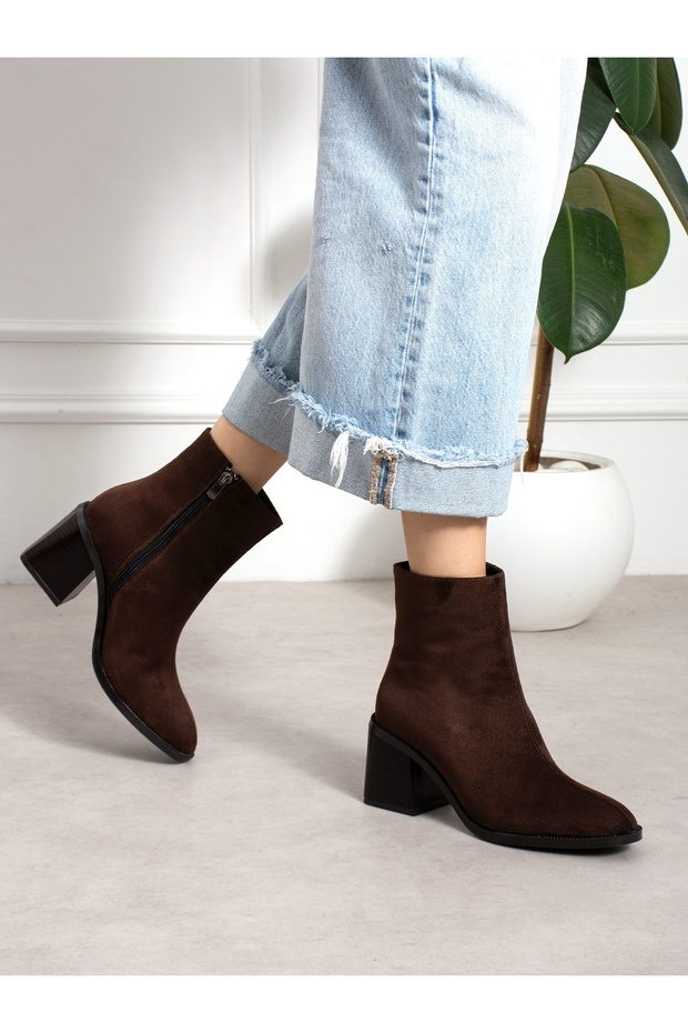 Escar Brown Suede Heeled Women's Boots