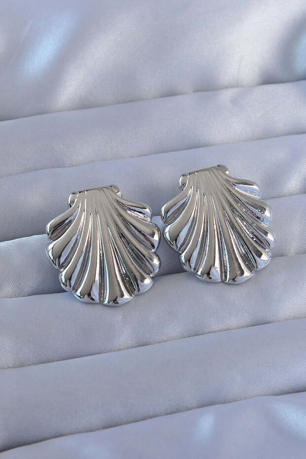 316L Steel Silver Color Oyster Model Earrings -