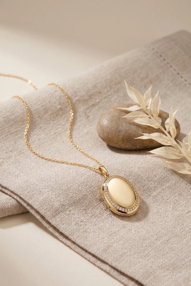 Brass Gold Color Covered Photo Insertable Model Women's Necklace