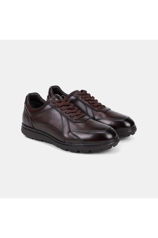 Men's Brown Desacomfort Leather Sports Shoes with Stitching Detail